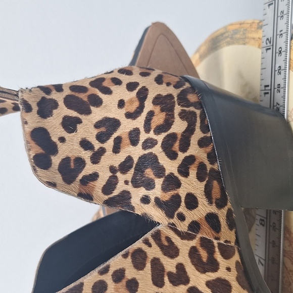 Dolce Vita Animal Print V side Bootie Size 10 fits like 9.5 - Picture 16 of 16